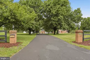 300 Tavistock Dr, Winchester, VA 22602 - Photo 6