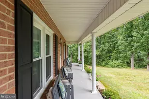 201 Woodridge Ln, Winchester, VA 22603 - Photo 6