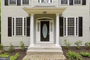 1257 Lakeview Dr, Cross Junction, VA 22625 - Photo 4
