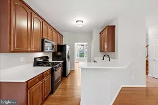 1257 Lakeview Dr, Cross Junction, VA 22625 - Photo 12