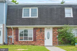 206 Ash Hollow Dr, Winchester, VA 22602 - Photo 2