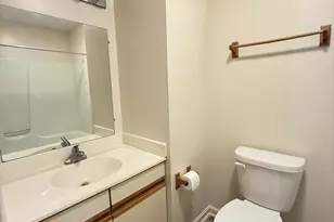 328 Tudor Dr, Winchester, VA 22603 - Photo 4
