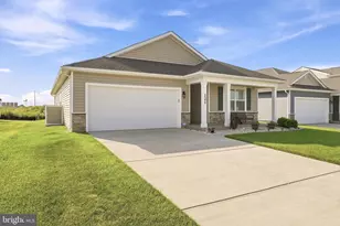 121 Grasmere St, Stephens City, VA 22655 - Photo 1