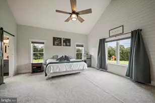 886 Middle Fork Rd, Cross Junction, VA 22625 - Photo 20