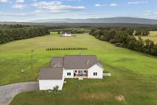 886 Middle Fork Rd, Cross Junction, VA 22625 - Photo 66