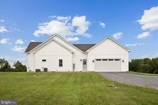 886 Middle Fork Rd, Cross Junction, VA 22625 - Photo 50