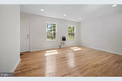 228 Carroll, Stephens City, VA 22655 - Photo 4