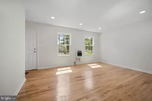 228 Carroll, Stephens City, VA 22655 - Photo 4