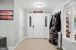 211 Creekview Ln, Middletown, VA 22645 - Photo 8