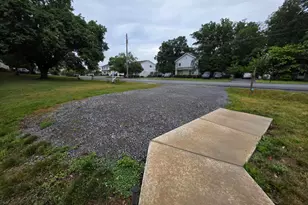 112 Ashley Dr, Winchester, VA 22602 - Photo 10