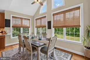 356 Chimney Cir, Middletown, VA 22645 - Photo 12