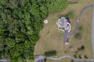 356 Chimney Cir, Middletown, VA 22645 - Photo 82
