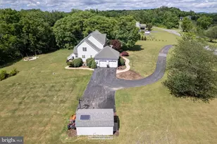 356 Chimney Cir, Middletown, VA 22645 - Photo 94