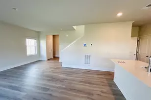 128 Wappinger Ter, Winchester, VA 22602 - Photo 4