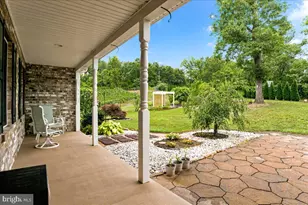 1309 Redland Rd, Cross Junction, VA 22625 - Photo 6