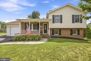 100 Tinoak Dr, Stephens City, VA 22655 - Photo 1