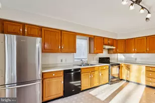 1232 Lakeview Dr, Cross Junction, VA 22625 - Photo 8