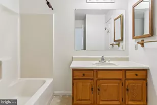 1232 Lakeview Dr, Cross Junction, VA 22625 - Photo 14
