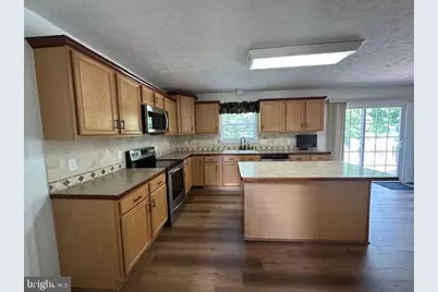 700 S Lakeview Drive, Cross Junction, VA 22625 - Photo 12