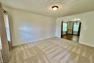700 S Lakeview Dr, Cross Junction, VA 22625 - Photo 10