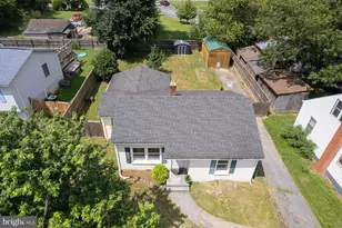 143 E Dowell J Circle E, Winchester, VA 22602 - Photo 2