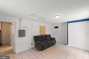 143 E Dowell J Circle E, Winchester, VA 22602 - Photo 12