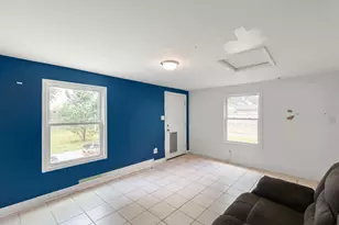 143 E Dowell J Circle E, Winchester, VA 22602 - Photo 10
