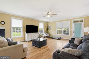 115 Marion Dr, Winchester, VA 22603 - Photo 4