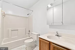 820 Locust St, Stephens City, VA 22655 - Photo 12