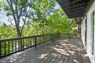 233 Sunset Cir, Cross Junction, VA 22625 - Photo 10