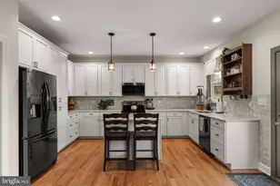 131 Hokie Ln, Stephens City, VA 22655 - Photo 8