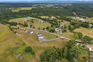 131 Hokie Ln, Stephens City, VA 22655 - Photo 46