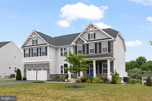 109 Decatur Cir, Stephens City, VA 22655 - Photo 4