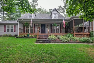 228 Fairway Cir, Cross Junction, VA 22625 - Photo 1