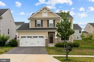 112 Fringetree Ct, Lake Frederick, VA 22630 - Photo 4