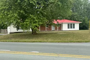 130 White Oak Rd, White Post, VA 22663 - Photo 1