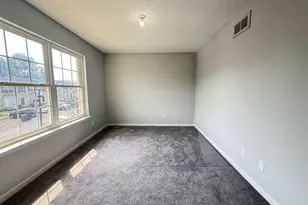 301 Sutton Ct, Winchester, VA 22601 - Photo 12