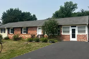 111 Huntcrest Cir, Winchester, VA 22602 - Photo 1