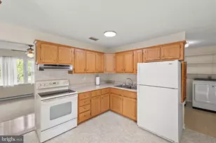 111 Huntcrest Cir, Winchester, VA 22602 - Photo 8