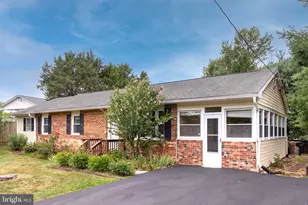 111 Huntcrest Cir, Winchester, VA 22602 - Photo 2
