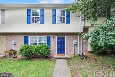 424 Ridgefield Avenue, Stephens City, VA 22655 - Photo 1