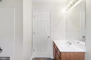 424 Ridgefield Ave, Stephens City, VA 22655 - Photo 12