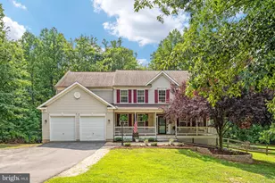 258 Chimney Cir, Middletown, VA 22645 - Photo 2