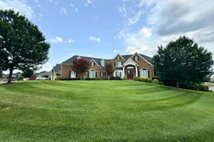 243 Summerfield Dr, Winchester, VA 22602 - Photo 2