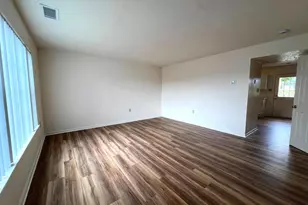 128 Parkside Dr, Winchester, VA 22602 - Photo 2