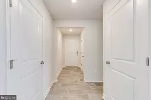 117 Grasmere St, Stephens City, VA 22655 - Photo 2