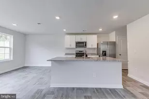 117 Grasmere St, Stephens City, VA 22655 - Photo 6