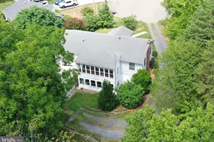 2111 Shawn Dr, Middletown, VA 22645 - Photo 2