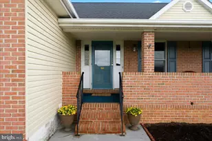 217 Ashland Dr, Winchester, VA 22603 - Photo 2