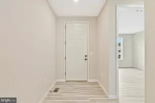 141 Poe Dr, Winchester, VA 22602 - Photo 2